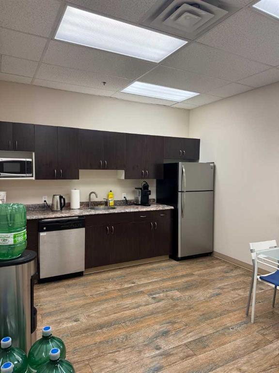 Picture for 102 &amp; 103, 118 East Lake Boulevard NE