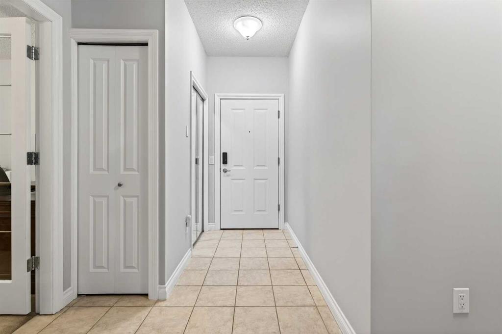 Picture for 2127, 1010 Arbour Lake Road NW