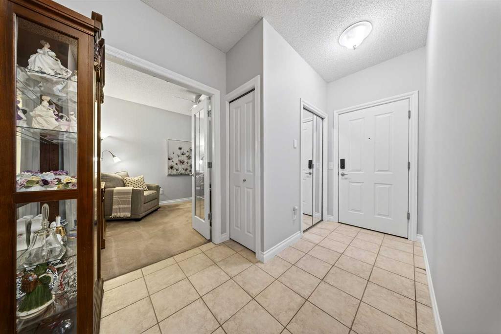 Picture for 2127, 1010 Arbour Lake Road NW