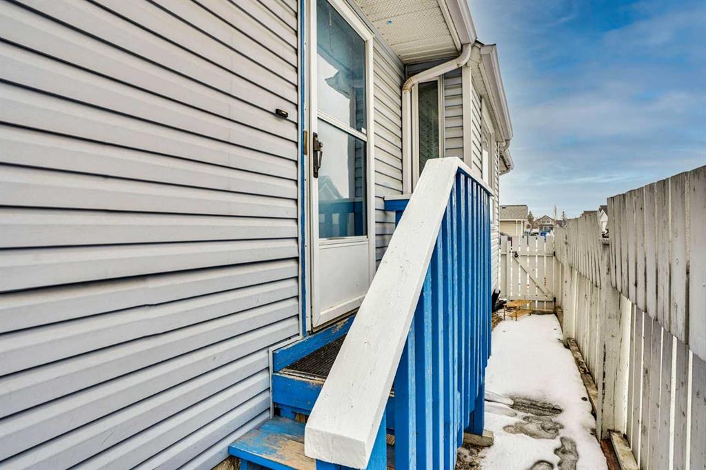 Picture for 131 Martinridge Grove NE