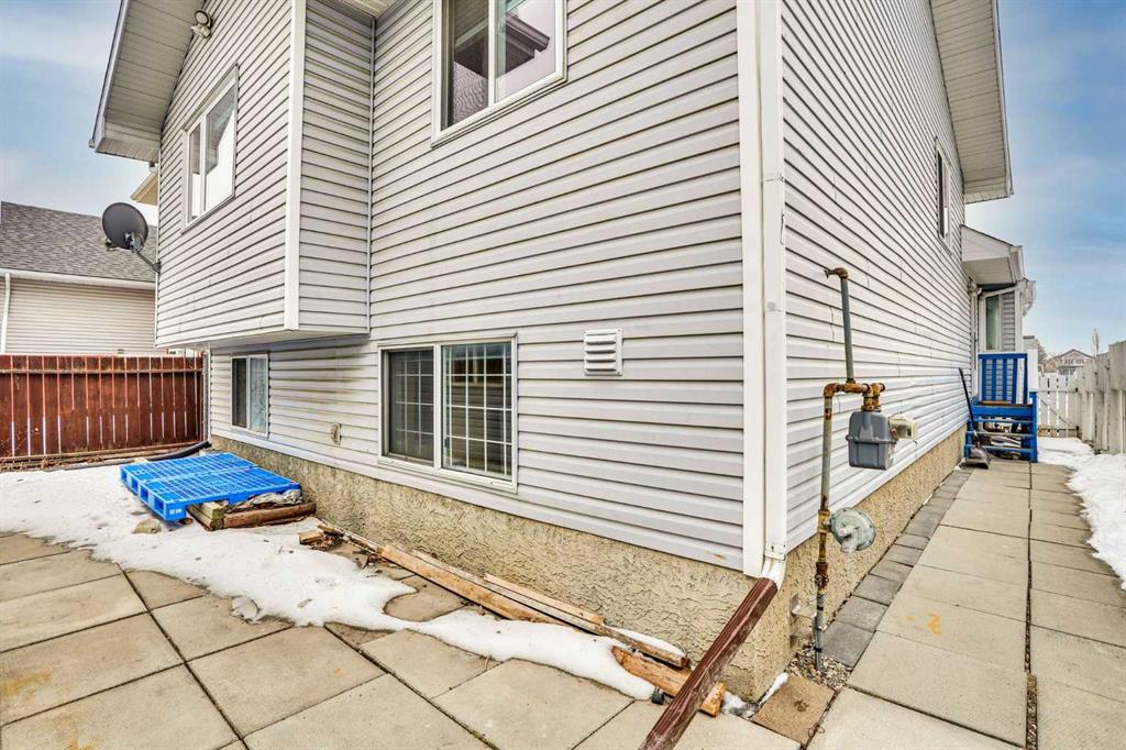 Picture for 131 Martinridge Grove NE