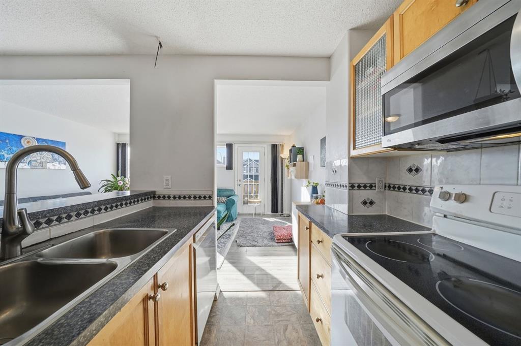 Picture for 49 Royal Birch Mount NW