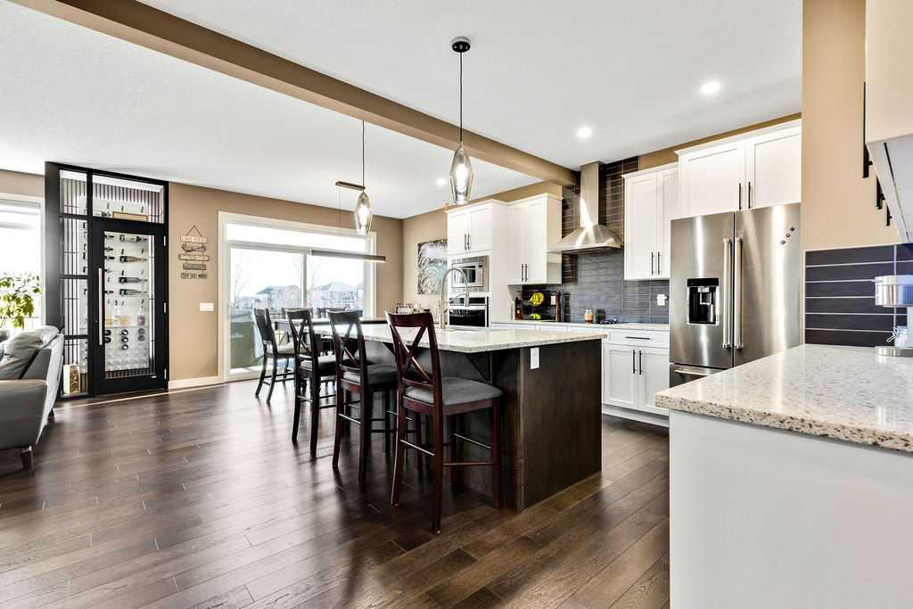 Picture for 205 Aspenmere Way 