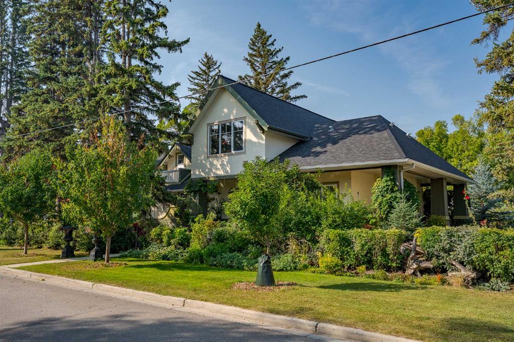 Picture for 602 Macleod Trail SW