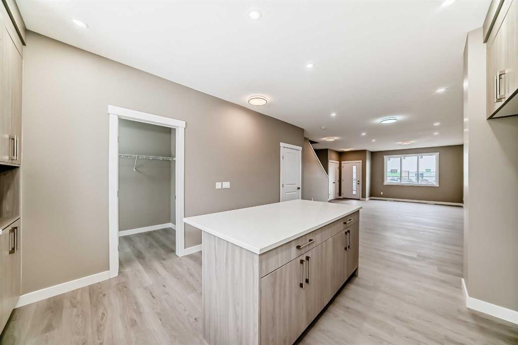 Picture for 116 Belvedere Park SE