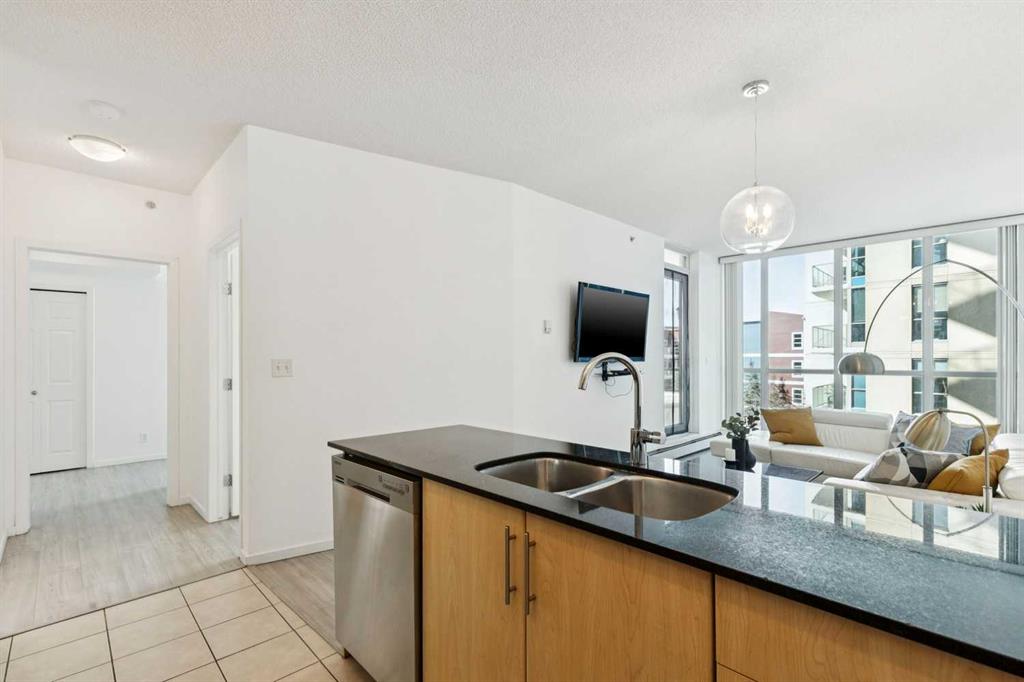 Picture for 312, 325 3 Street SE