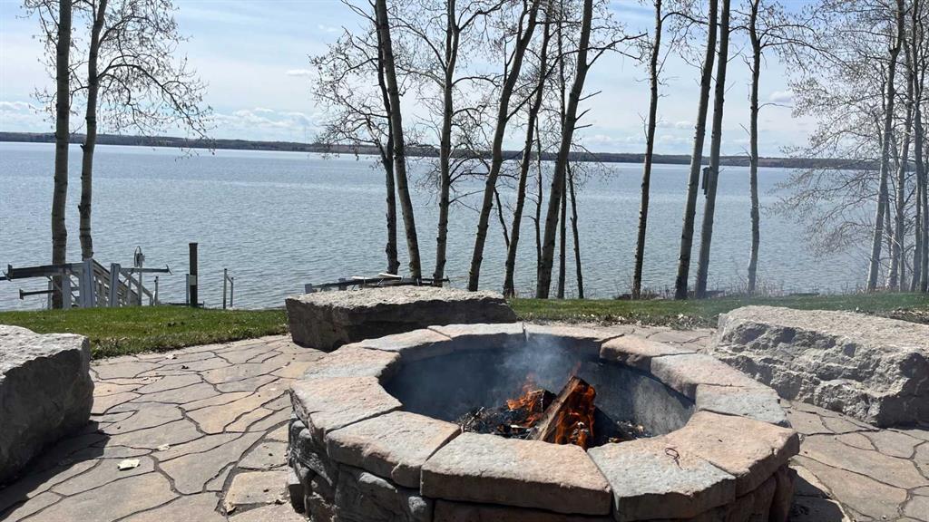 Picture for 725 Elk Street E