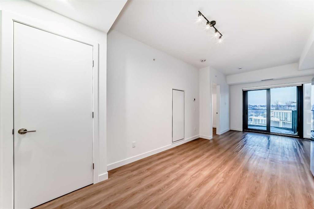 Picture for 1313, 730 2 Avenue 