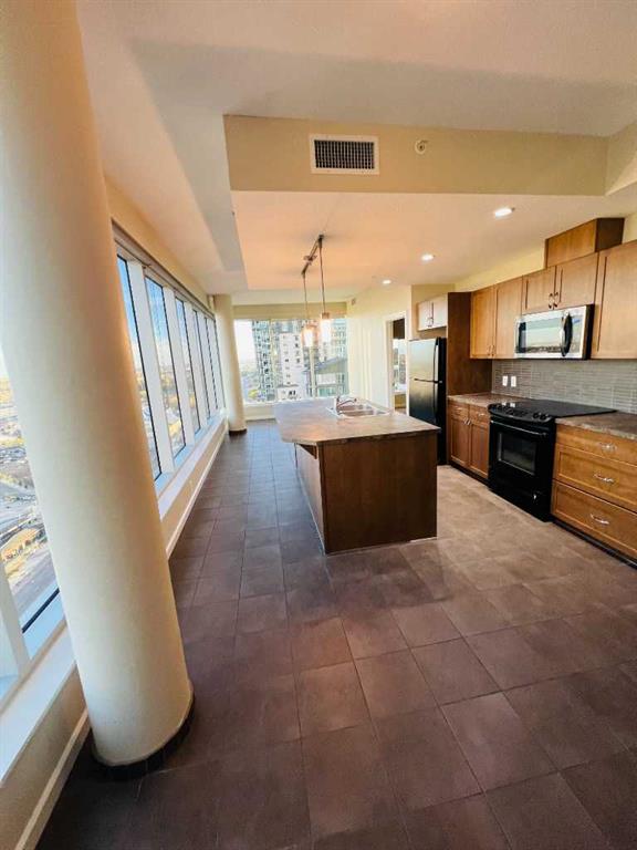 Picture for 2607, 211 13 Avenue SE