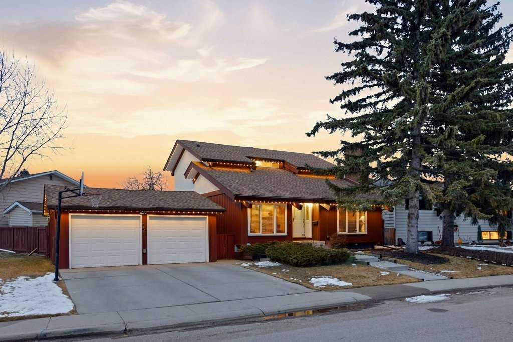 Picture for 555 Queensland Circle SE