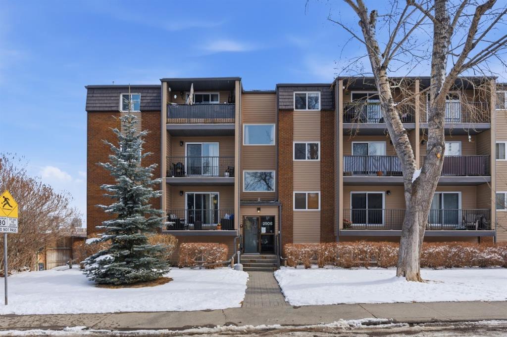 Picture for 302, 2508 17 Street SW