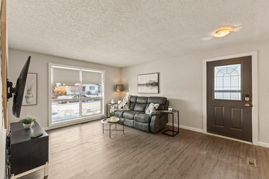 Picture for 14 Sunnyside Place SE