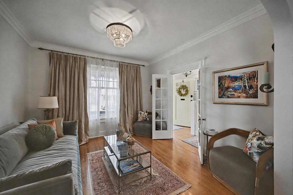 Picture for 223 2 Avenue NE