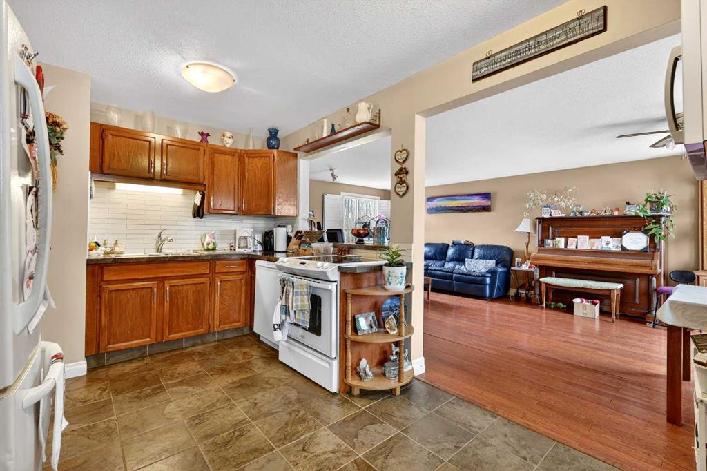 Picture for 209 1 Avenue SE