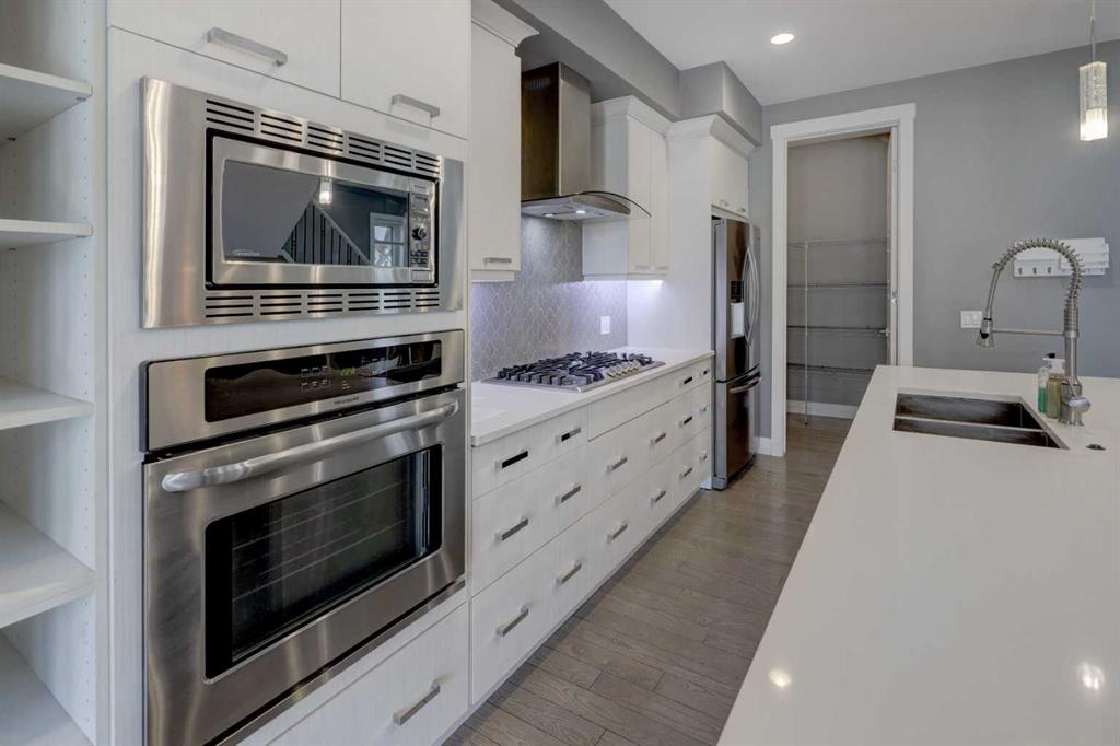 Picture for 624 20 Avenue NW