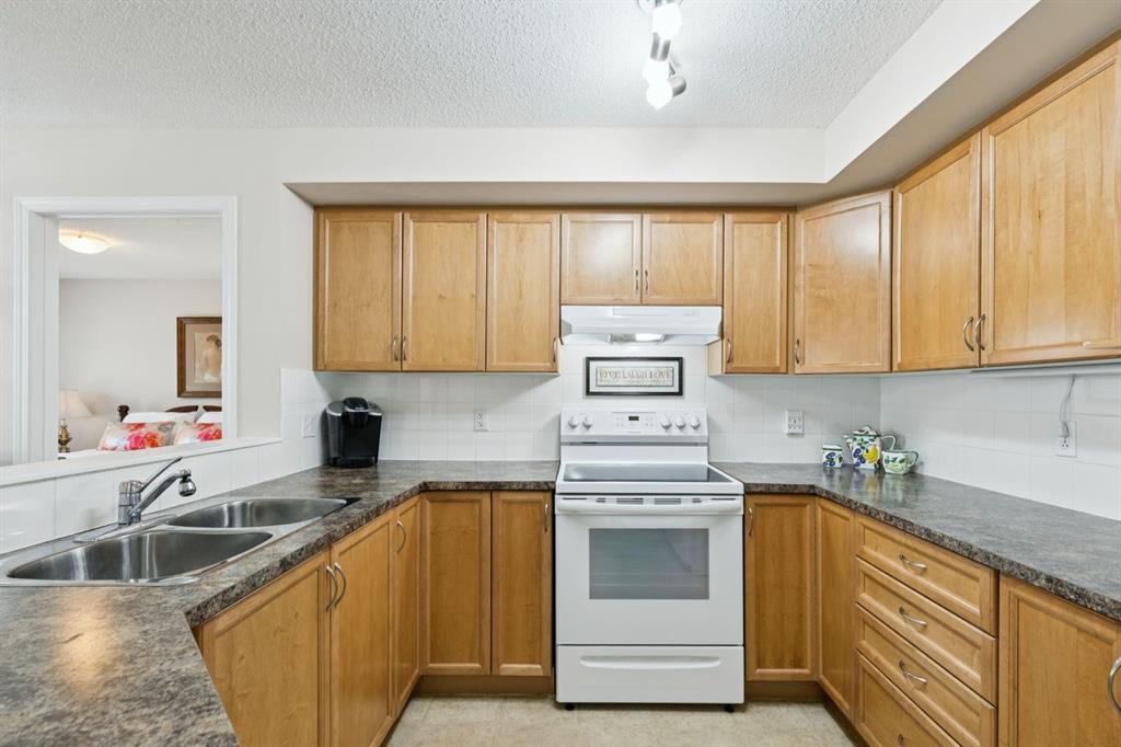 Picture for 2202, 5200 44 Avenue NE