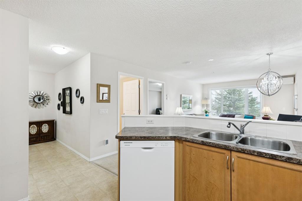 Picture for 2202, 5200 44 Avenue NE