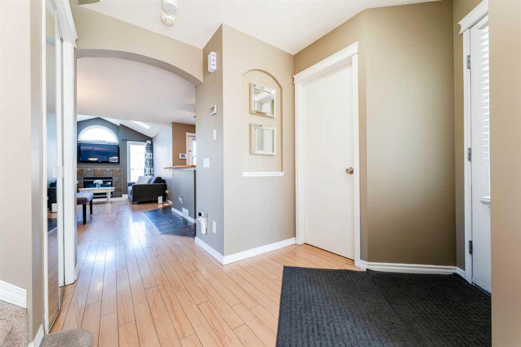 Picture for 140 Prestwick Avenue SE