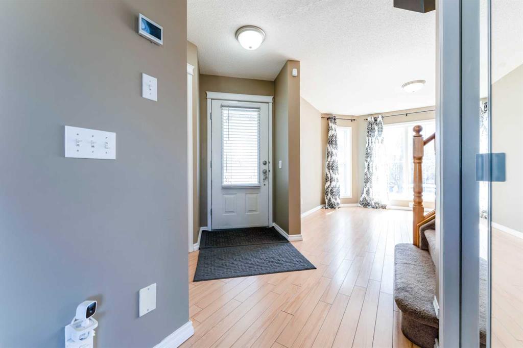 Picture for 140 Prestwick Avenue SE