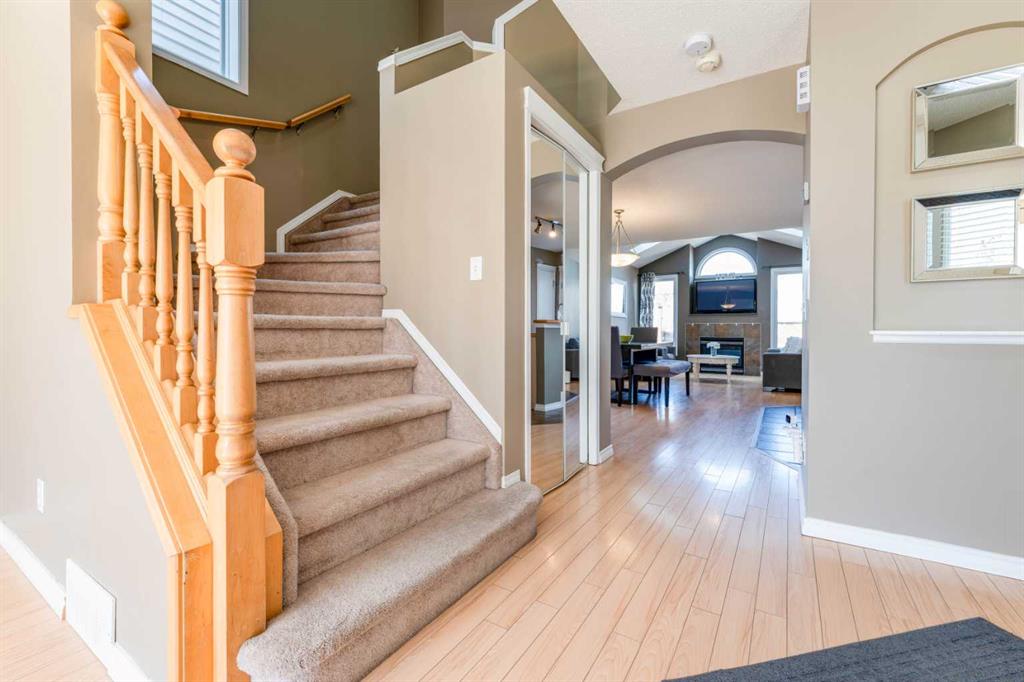 Picture for 140 Prestwick Avenue SE