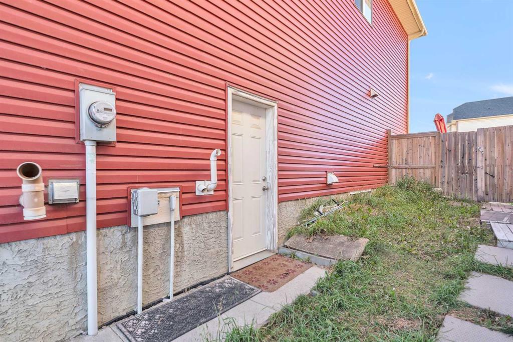 Picture for 61 Taralake Street NE