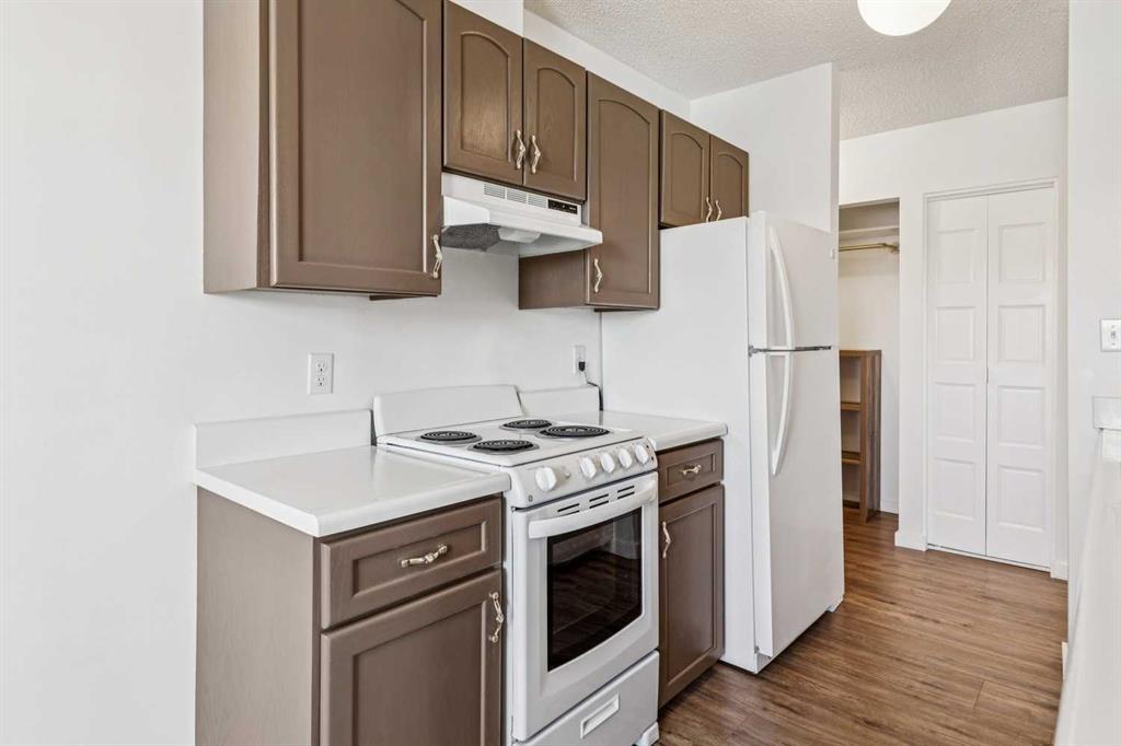 Picture for 54, 366 94 Avenue SE