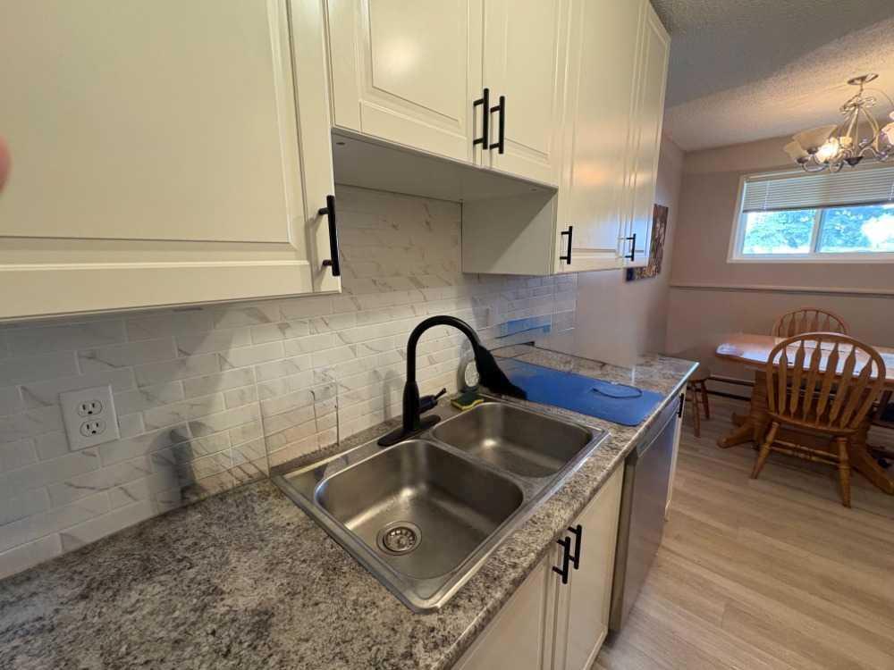 Picture for 703, 11620 Elbow Drive SW