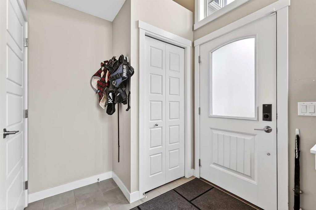 Picture for 903 Cranbrook Walk SE