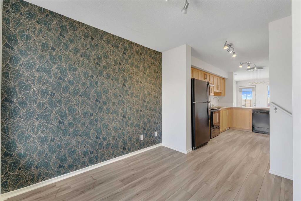 Picture for 312 Saddlebrook Point NE