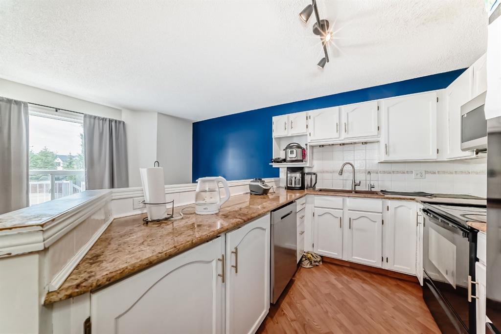 Picture for 325 Mt Douglas Manor SE