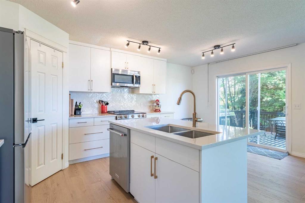 Picture for 76 Cranfield Place SE