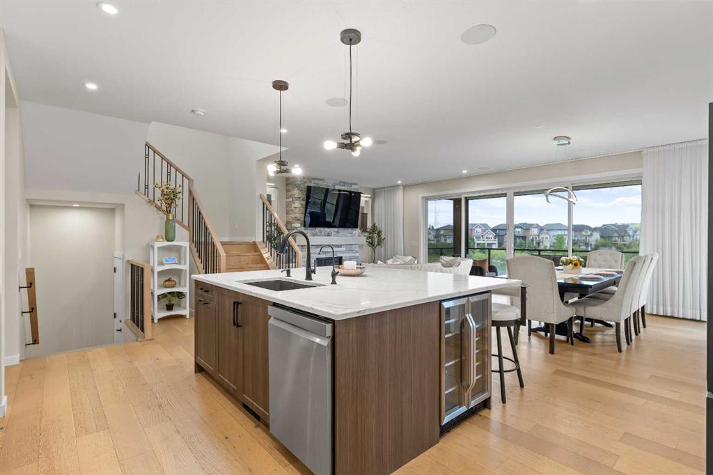 Picture for 1104 Cranbrook Gardens SE