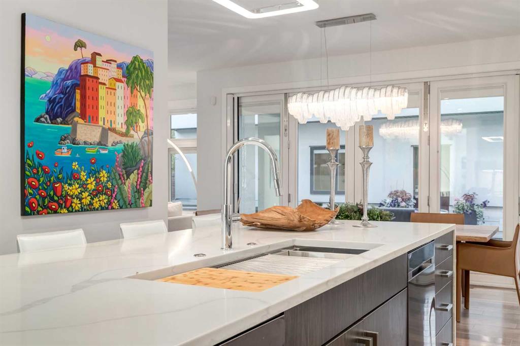 Picture for 134 6 Avenue NW https://www.cirrealty.ca/reb/creb/96/A2262896_10.jpg