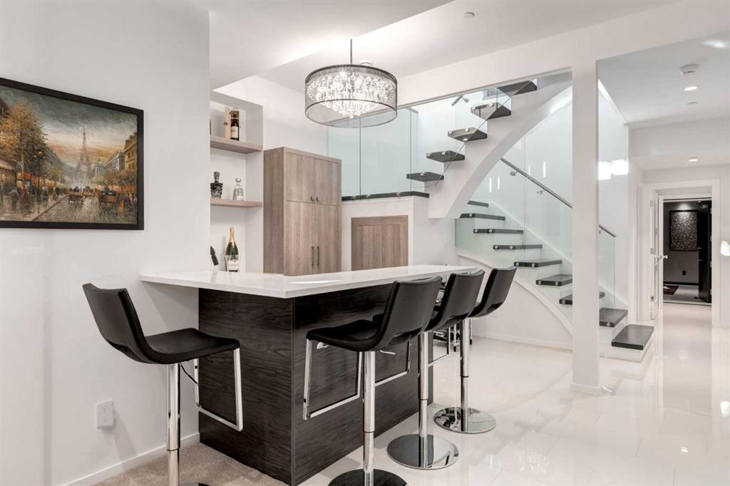 Picture for 134 6 Avenue NW https://www.cirrealty.ca/reb/creb/96/A2262896_37.jpg