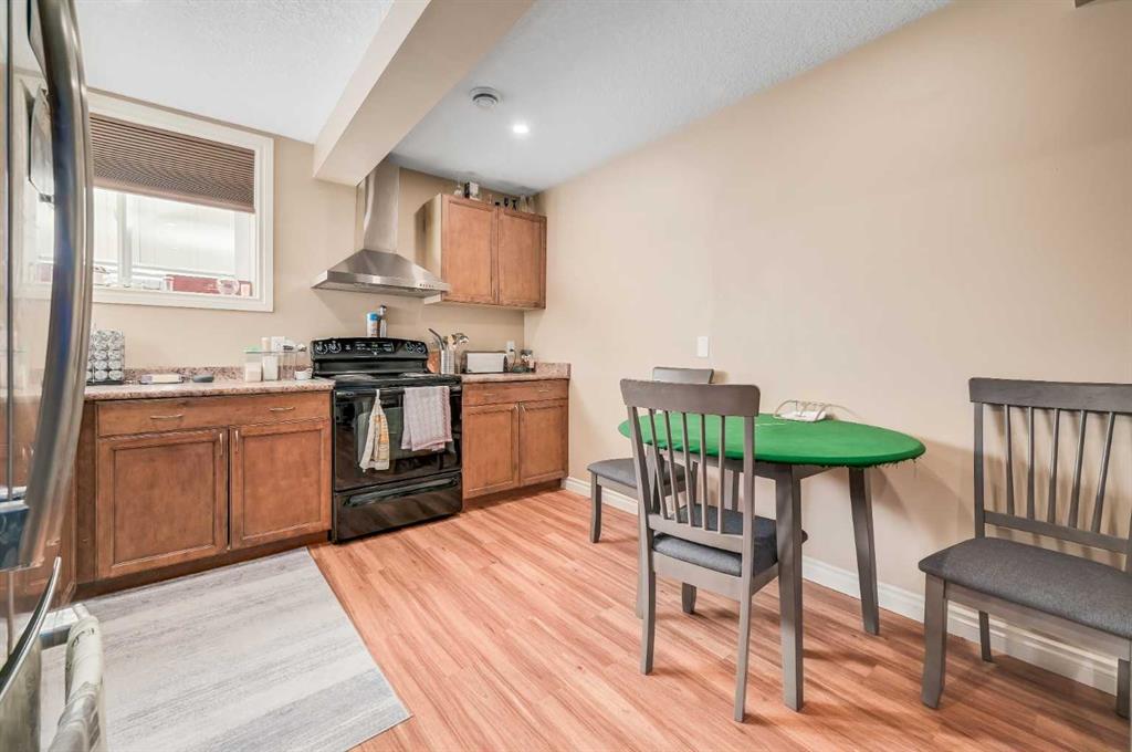 Picture for 92 2A Street  https://www.cirrealty.ca/reb/creb/96/A2265796_16.jpg