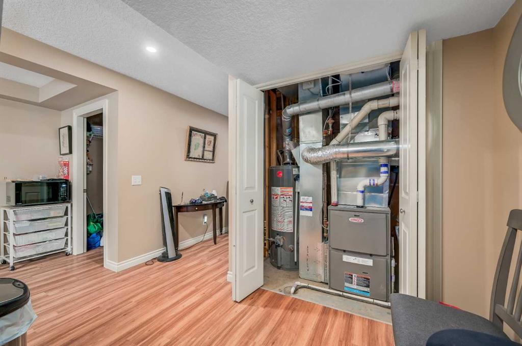 Picture for 92 2A Street  https://www.cirrealty.ca/reb/creb/96/A2265796_23.jpg