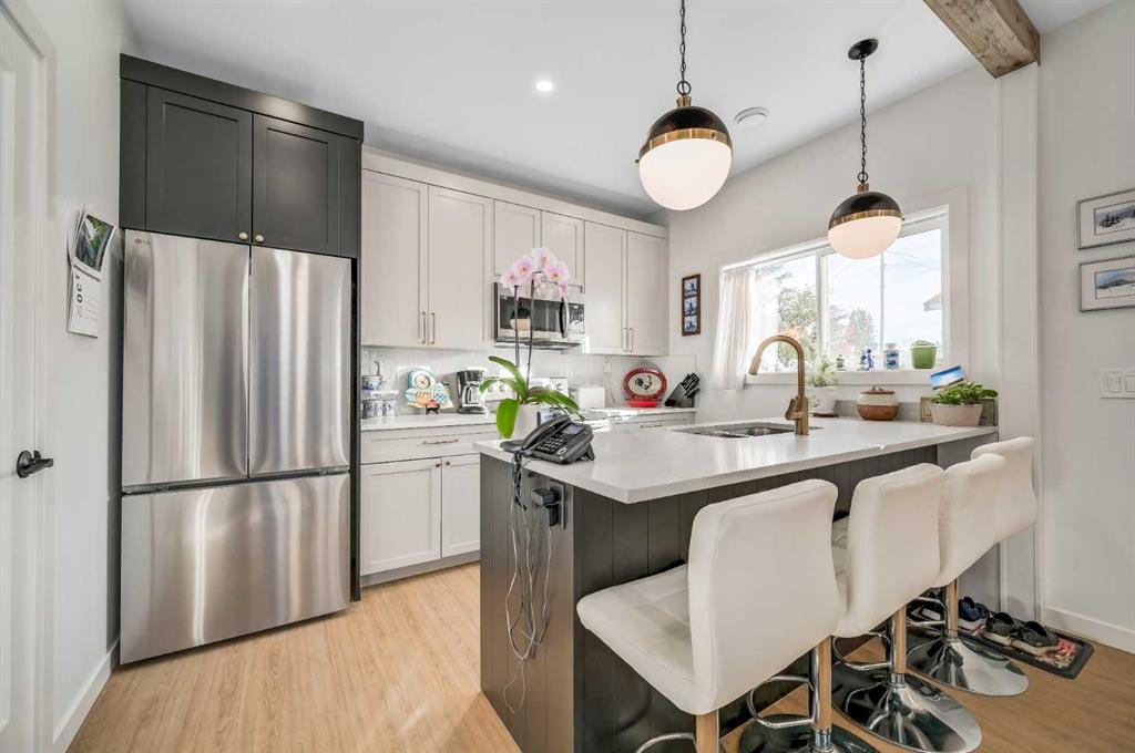 Picture for 92 2A Street  https://www.cirrealty.ca/reb/creb/96/A2265796_31.jpg