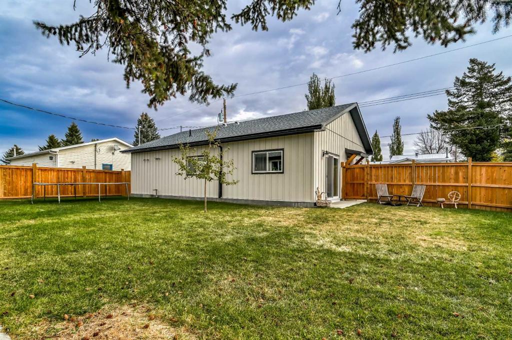 Picture for 92 2A Street  https://www.cirrealty.ca/reb/creb/96/A2265796_40.jpg