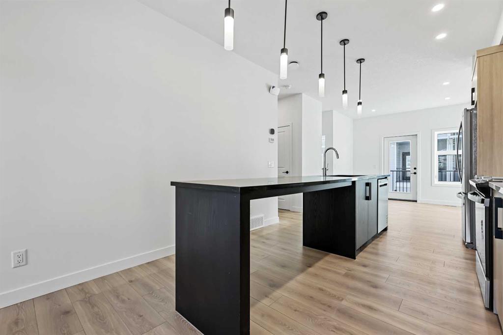 Picture for 157 Mahogany Gardens SE