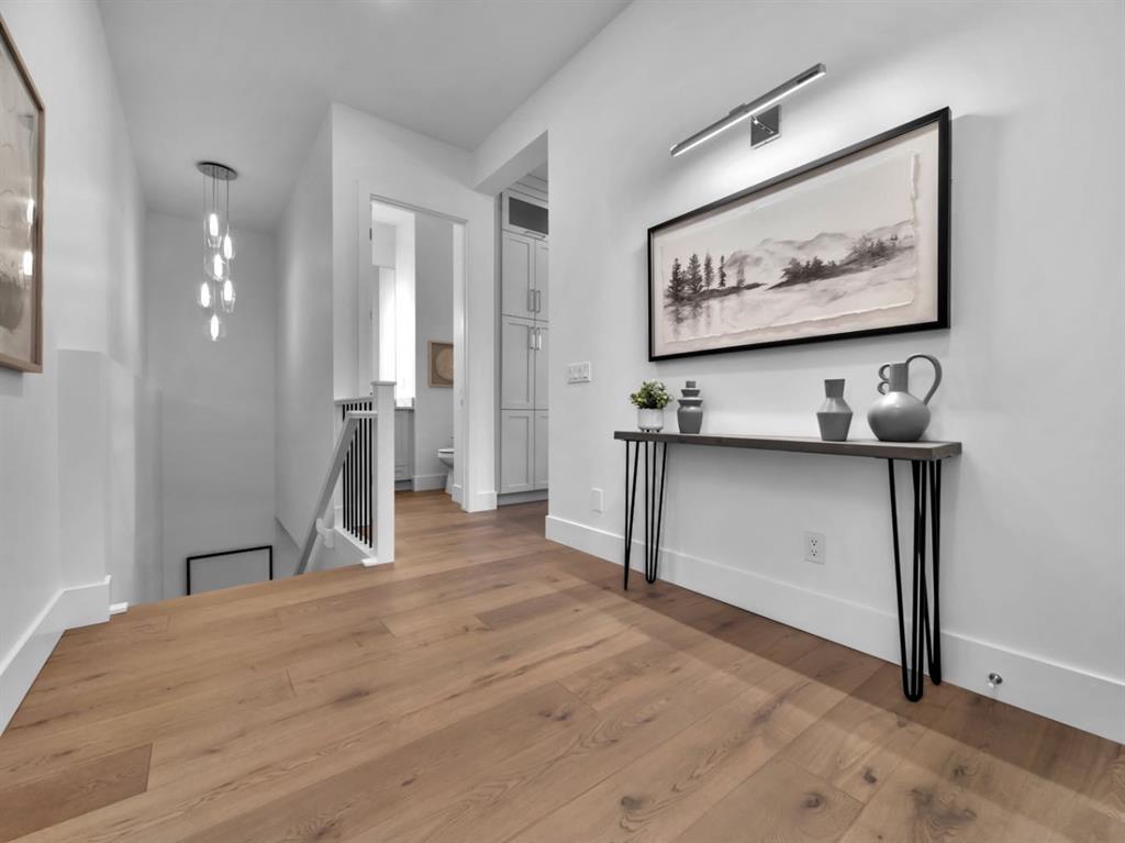 Picture for 31 Royal Birch Cove NW