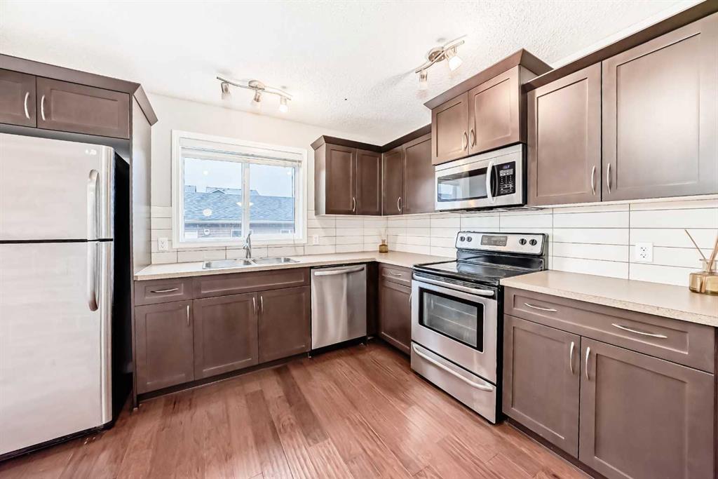 Picture for 16 Fireside Way 