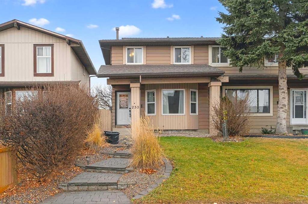 Picture for 253 Aboyne Place NE