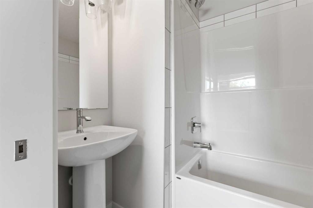 Picture for 113, 285 Chelsea Court 