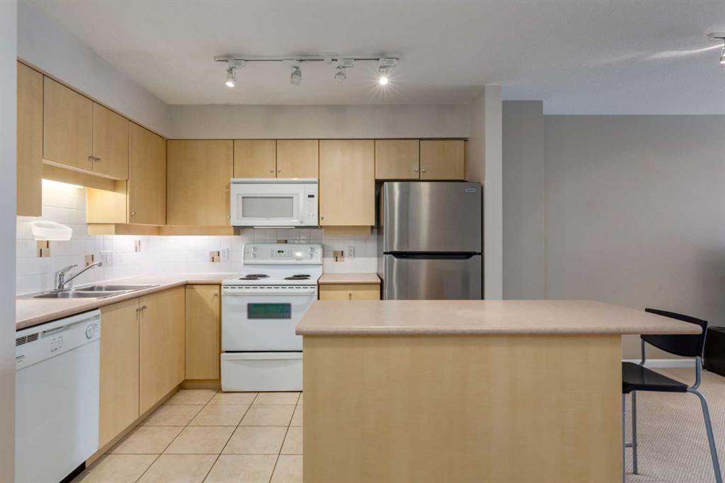 Picture for 604, 650 10 Street SW