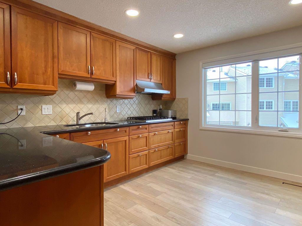 Picture for 344 Point Mckay Gardens NW