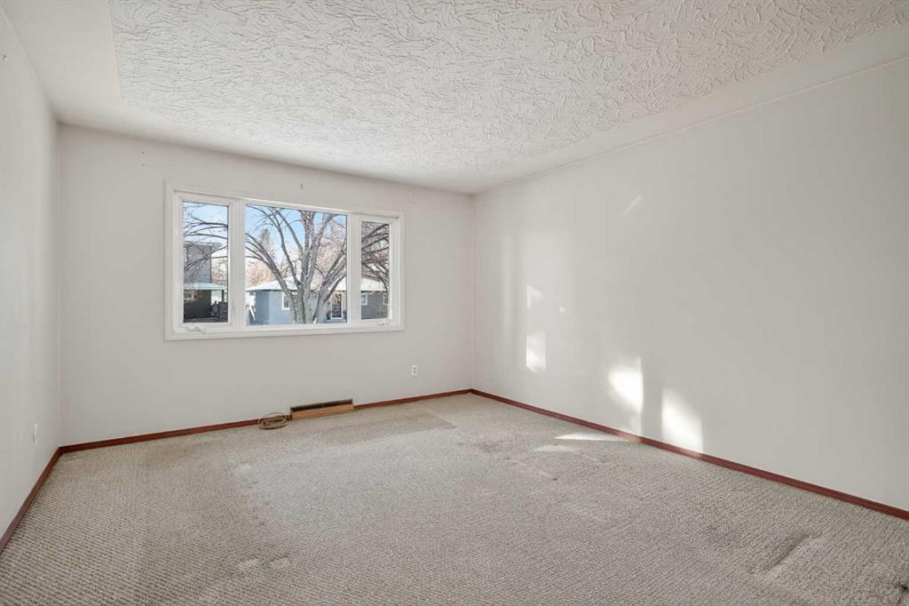 Picture for 44 Winslow Crescent SW