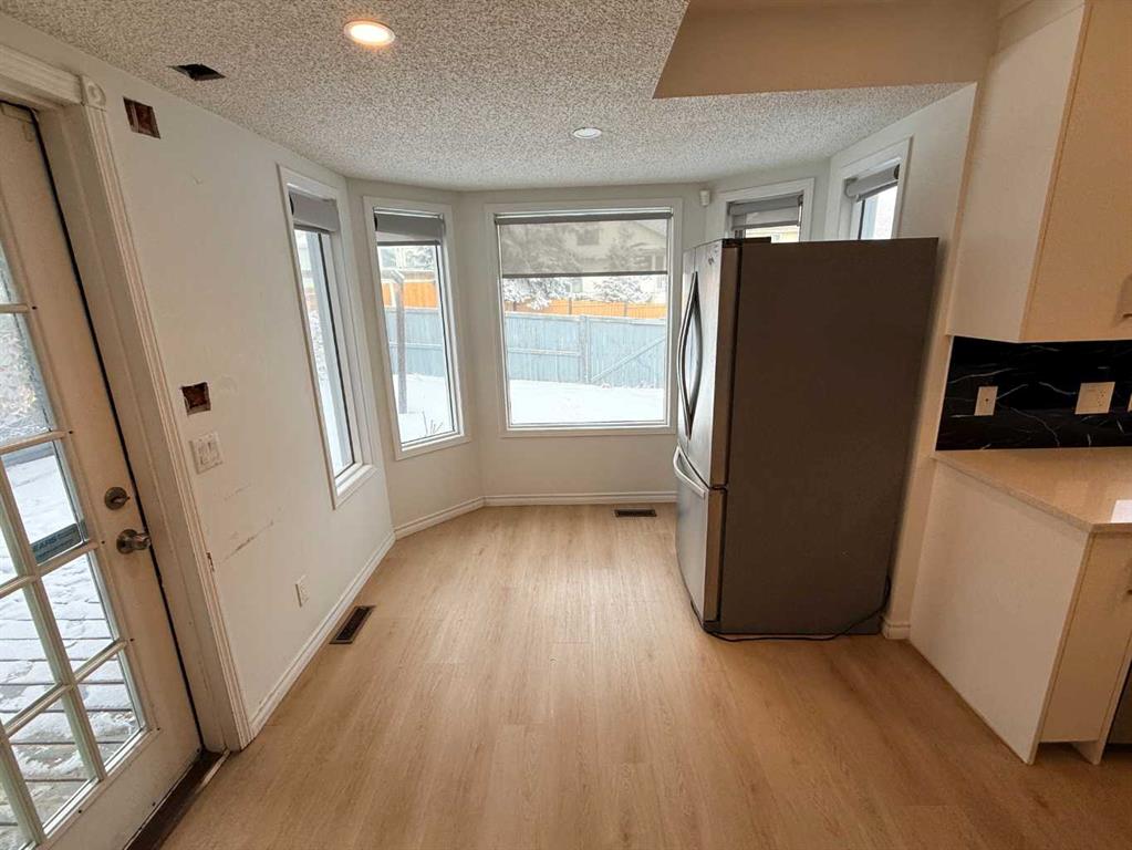 Picture for 651 Macewan Drive NW