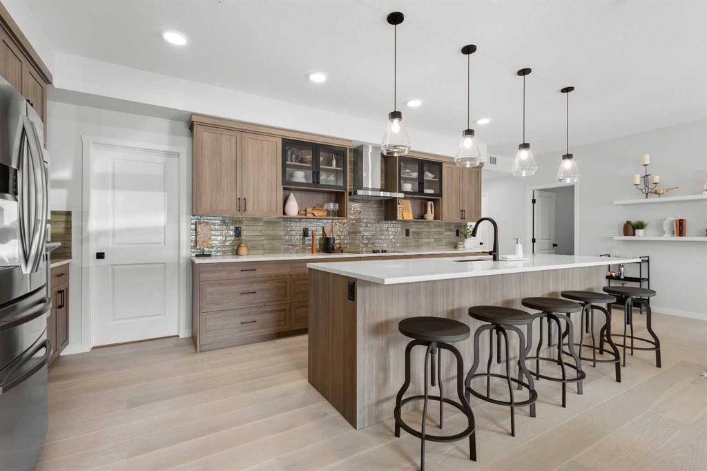 Picture for 102, 80 Carrington Plaza NW