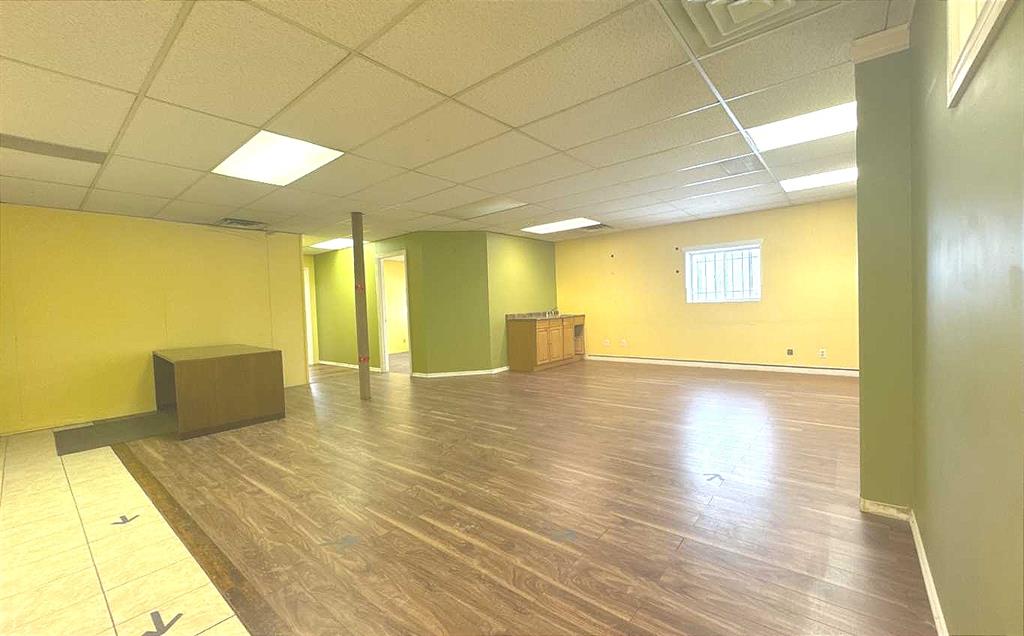 Picture for 201, 1710 Centre Street NE