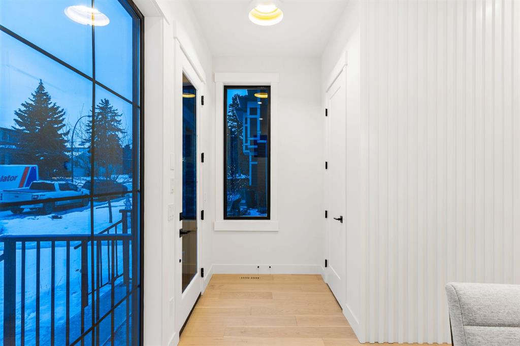 Picture for 1904 48 Avenue SW